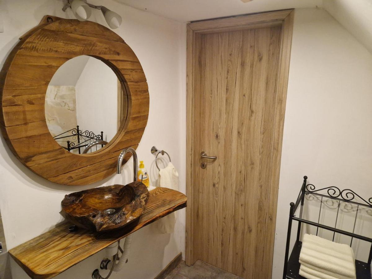 Appartamento Koca Na Pikovem Crna na Koroskem Esterno foto
