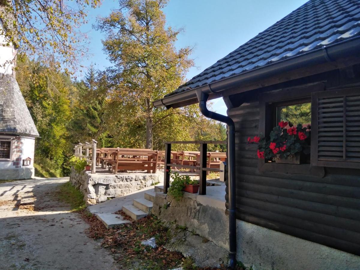 Appartamento Koca Na Pikovem Crna na Koroskem Esterno foto